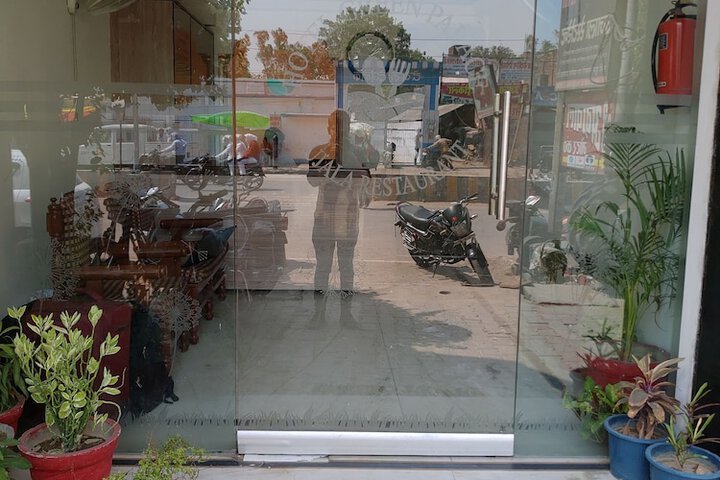 Hotel Green Palace and Ujala Restaurant