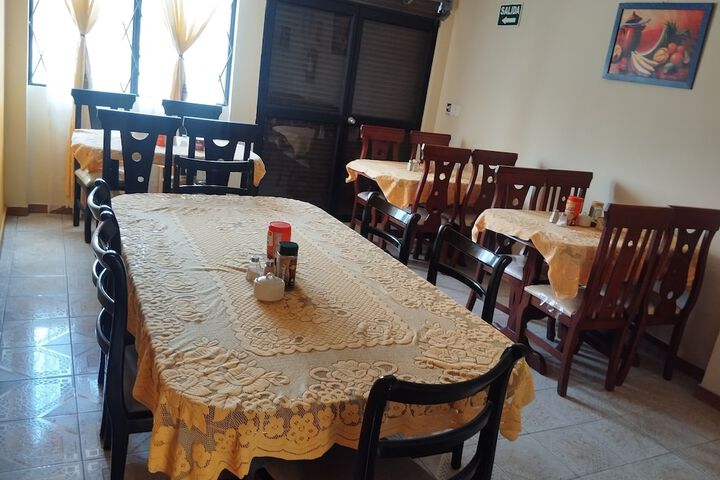 Dining 38 of 60