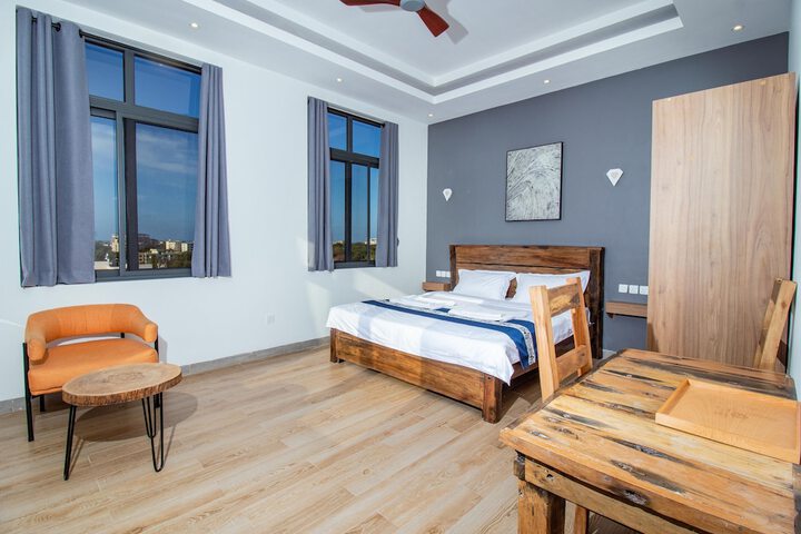 Room 15 of 46