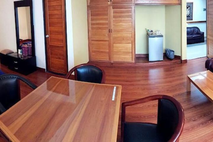 Room 21 of 49