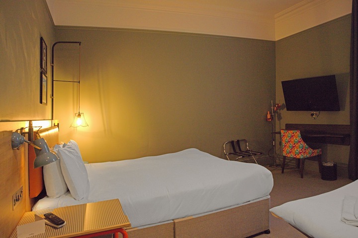 Room amenity