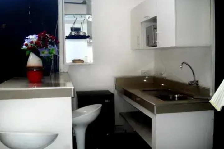 Room 8 of 22