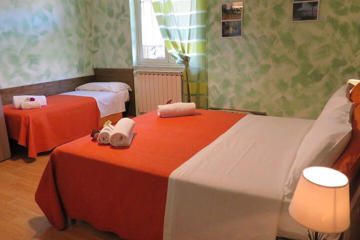 Room 10 of 44