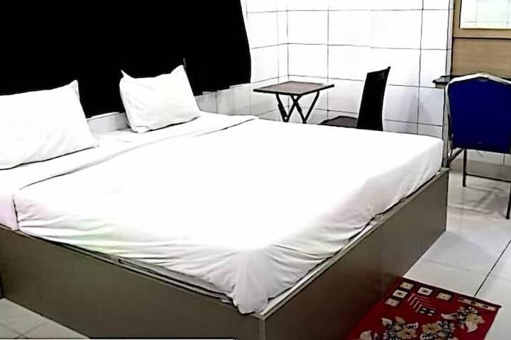 Room 16 of 22