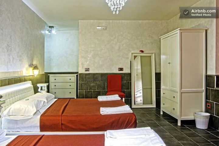 Room 40 of 67