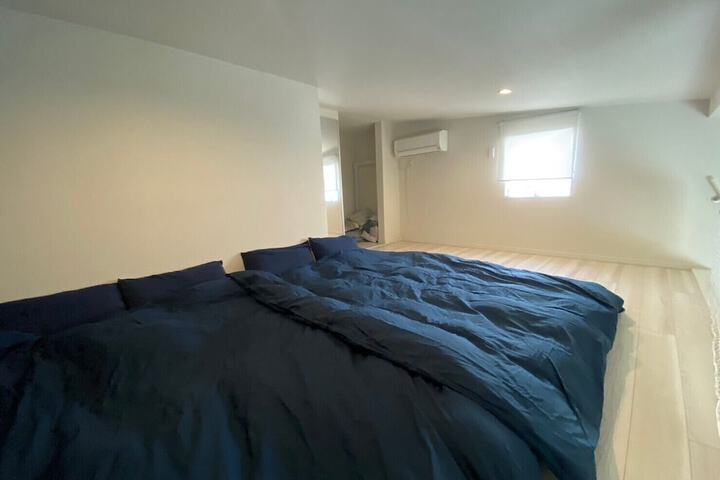 Room 29 of 143