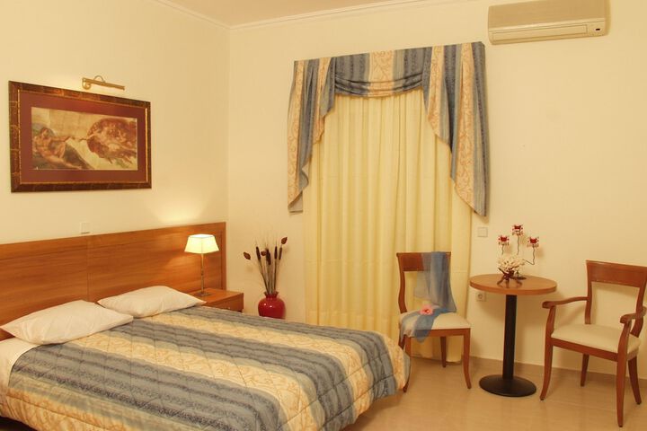 Room 8 of 35