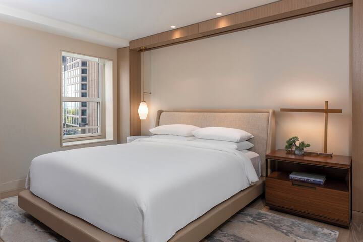 Room 44 of 114