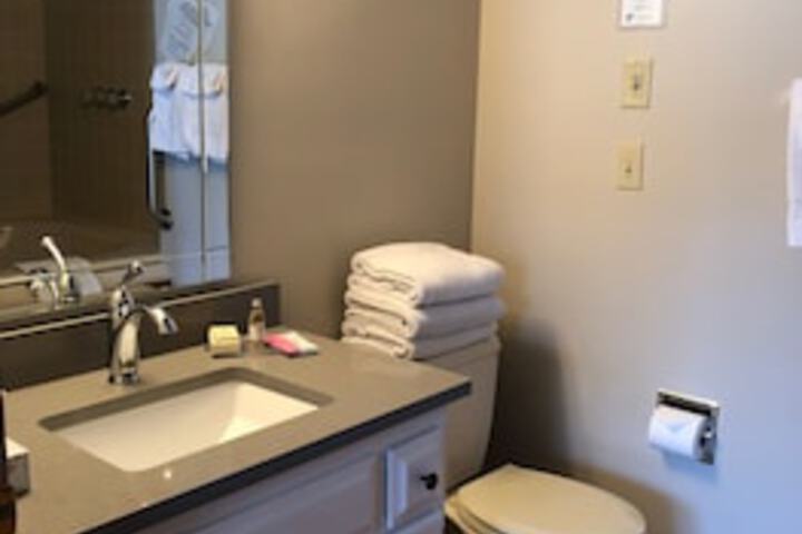Room 190 of 279