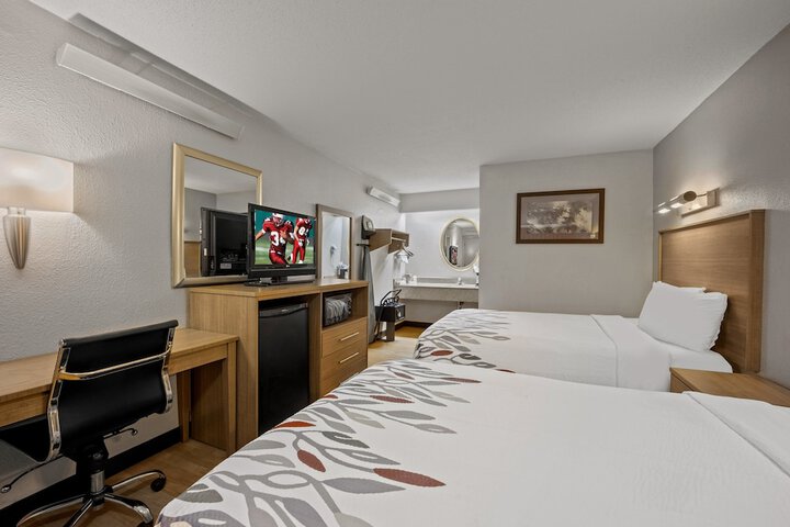 Double Deluxe 2 Double Beds (3 of 5)