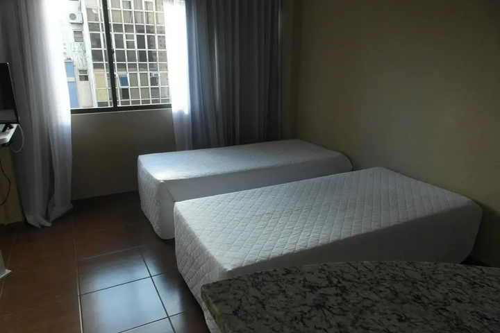 Room 7 of 28