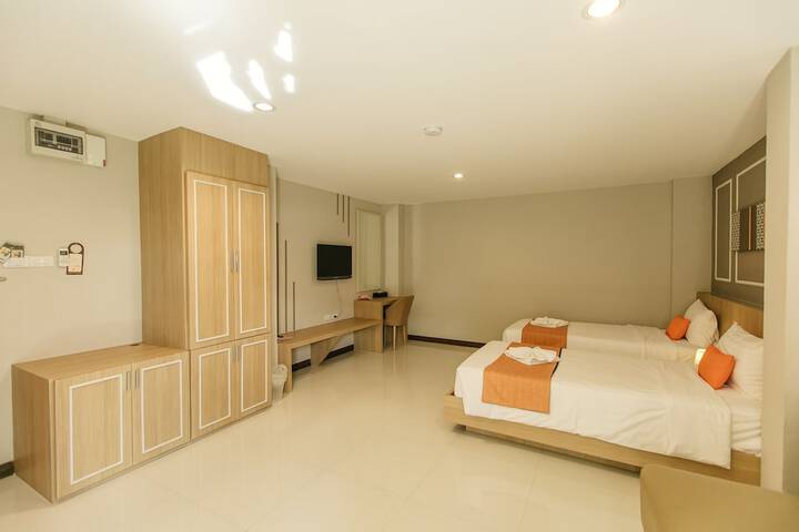 Room 67 of 174