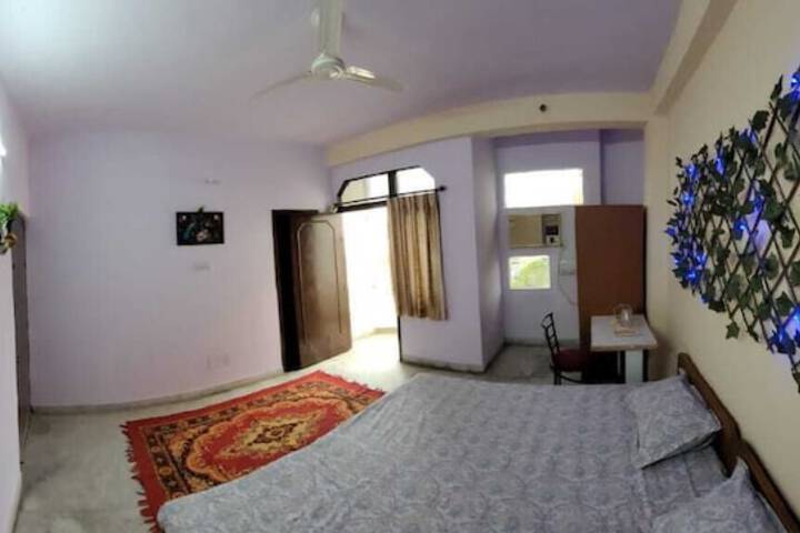 Room 7 of 22