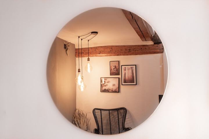 Room 10 of 29