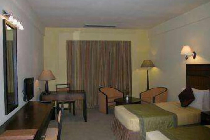 Room 17 of 45