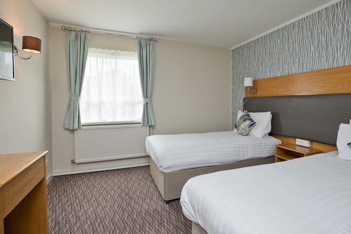 Room 7 of 26