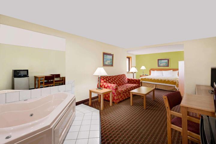 Standard | King Bed (5 of 29)