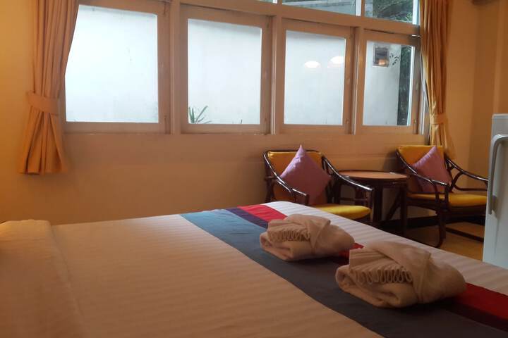 Room 9 of 42