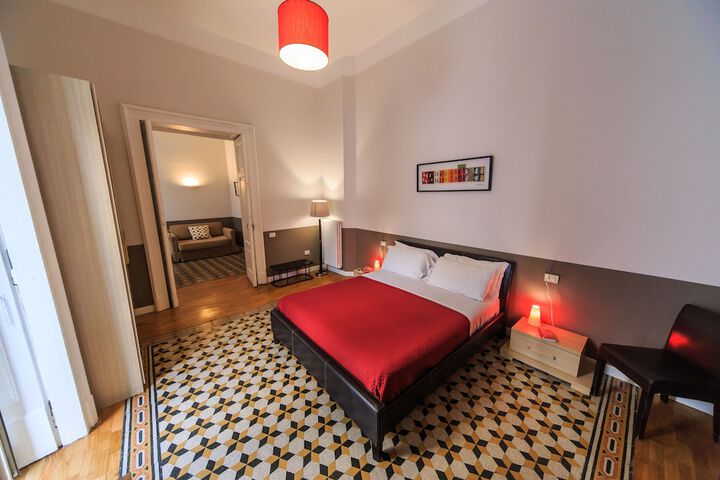Room 6 of 30