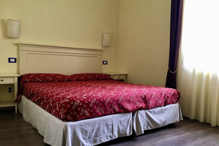 Room 8 of 57