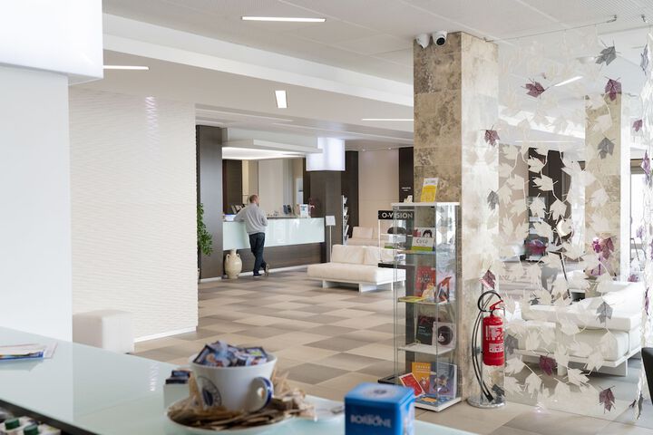 Guest Lobby