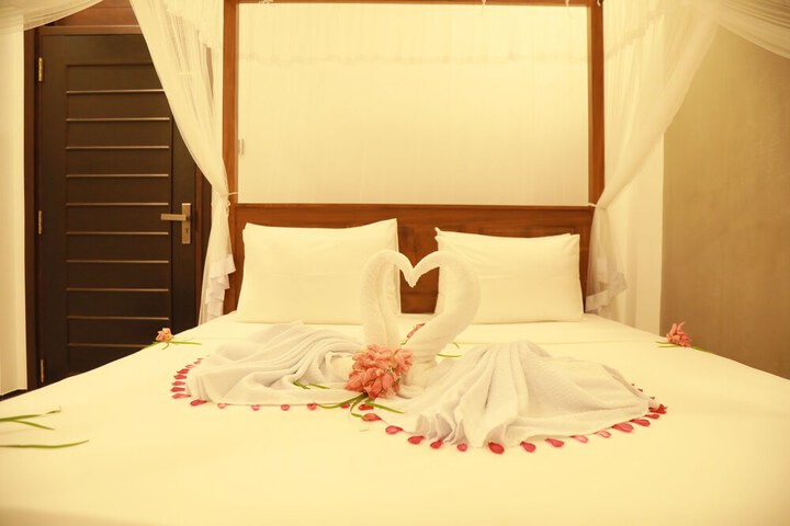 Room 12 of 41