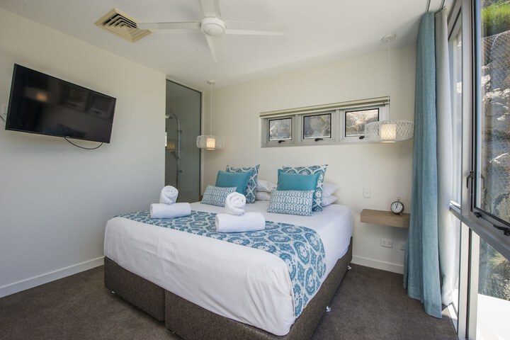 Room 5 of 21