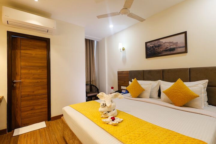 Room 34 of 121