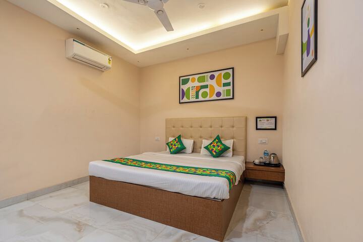 Room 18 of 45