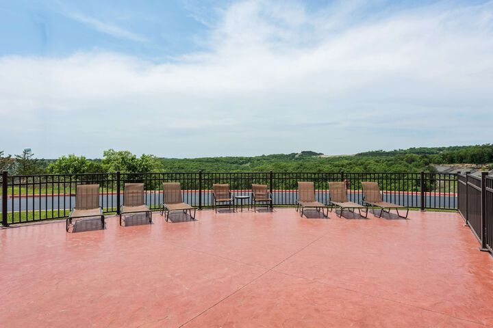 Terrace/Patio 38 of 38