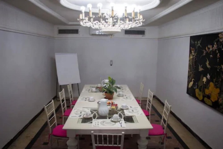 Meeting facility