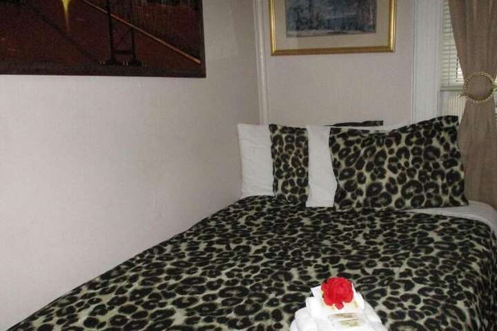 Room 20 of 38