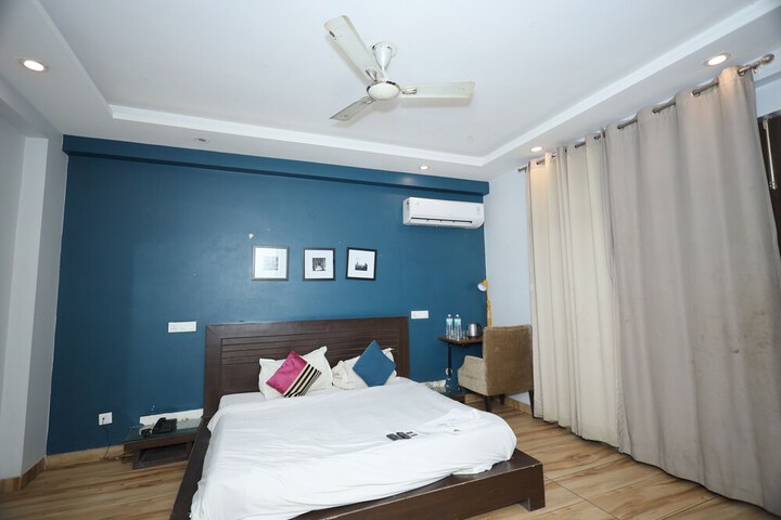 Room 3 of 14
