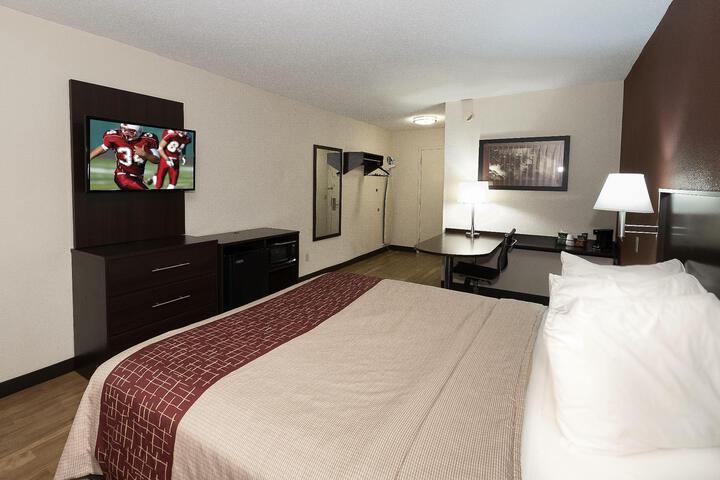 Superior King Bed (14 of 15)