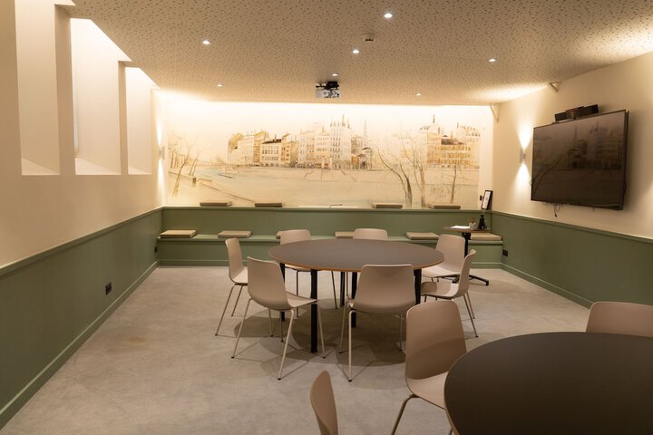 In-room business center