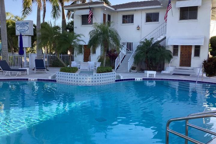 Gulfside Resort. Unit 10 in St. Pete Beach, FL