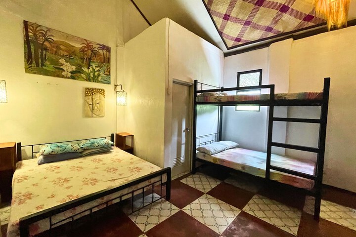 Room 32 of 57