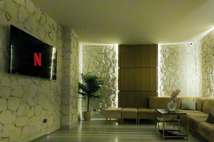 Hotel Interior 17 of 227