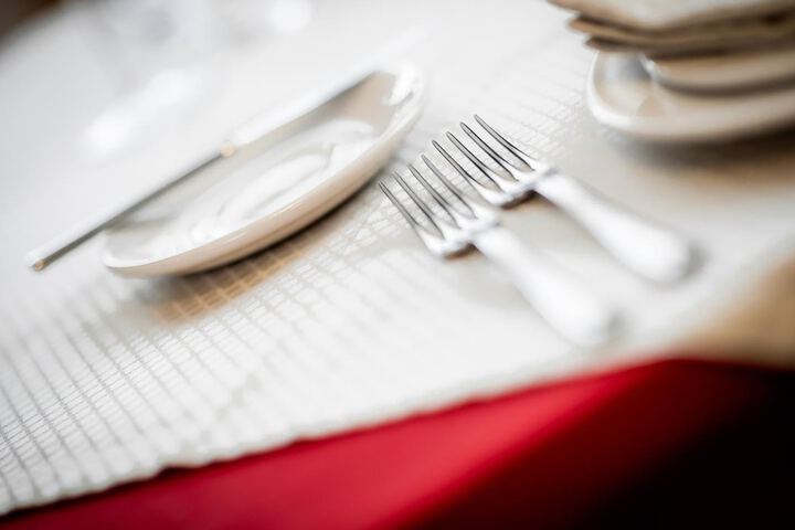 Dining 37 of 64