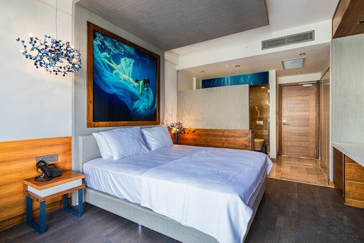 Room 7 of 35