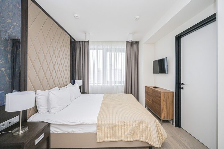 Room 16 of 60