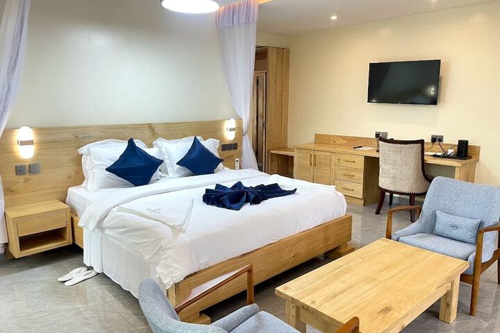 Room 3 of 25