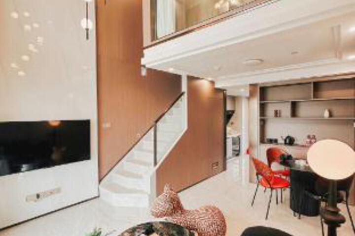 Linhai Impression Seaview Hotel (Pinqing Lake Branch)