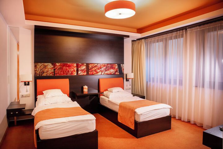 Room 37 of 70