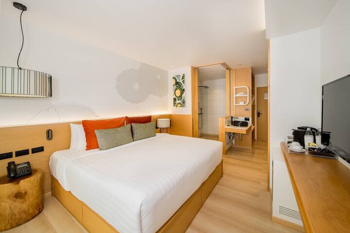 Room 5 of 95