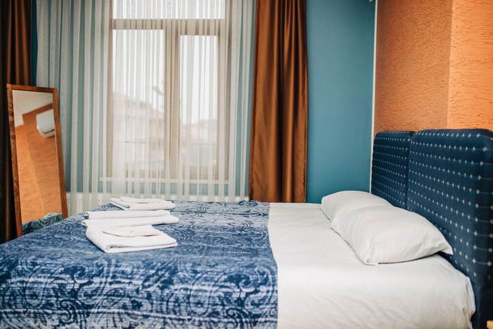 Room 14 of 75