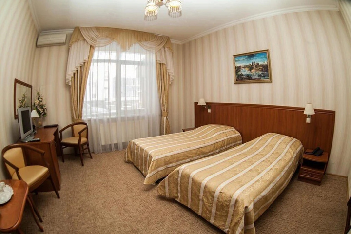 Room 3 of 11