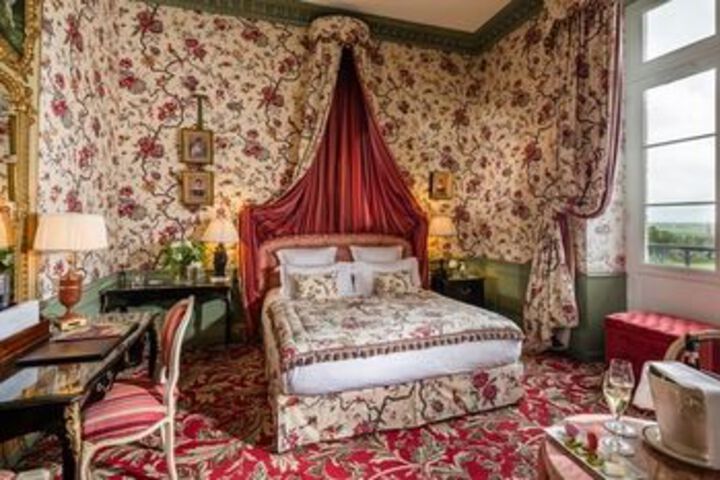 Room 28 of 62