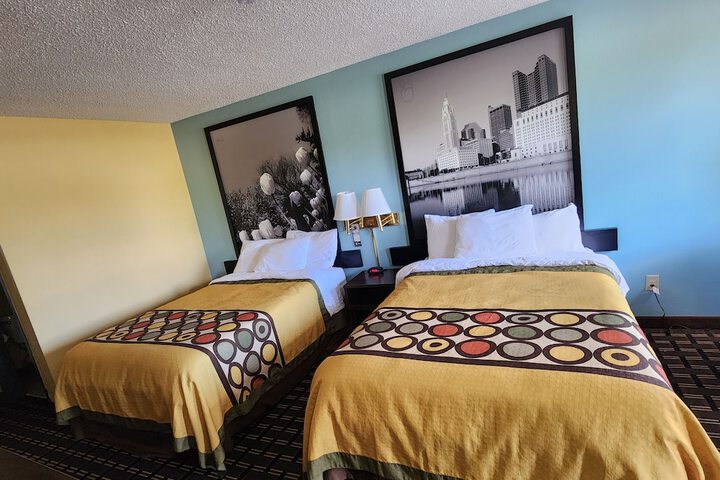 1 Double Bed Accessible Room (1 of 17)