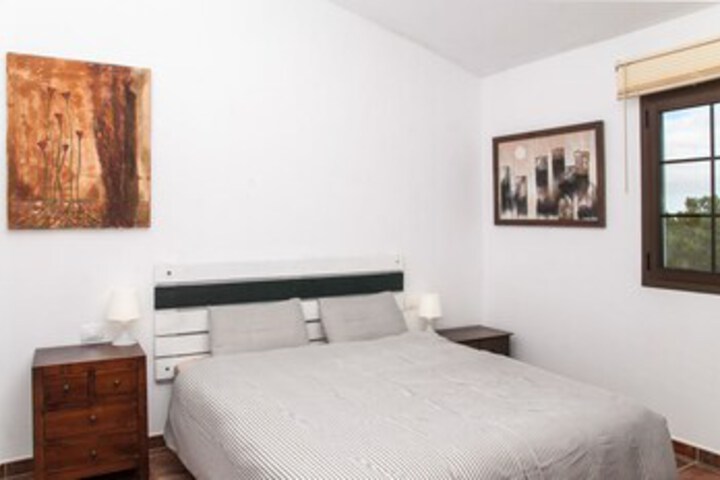 Room 35 of 52